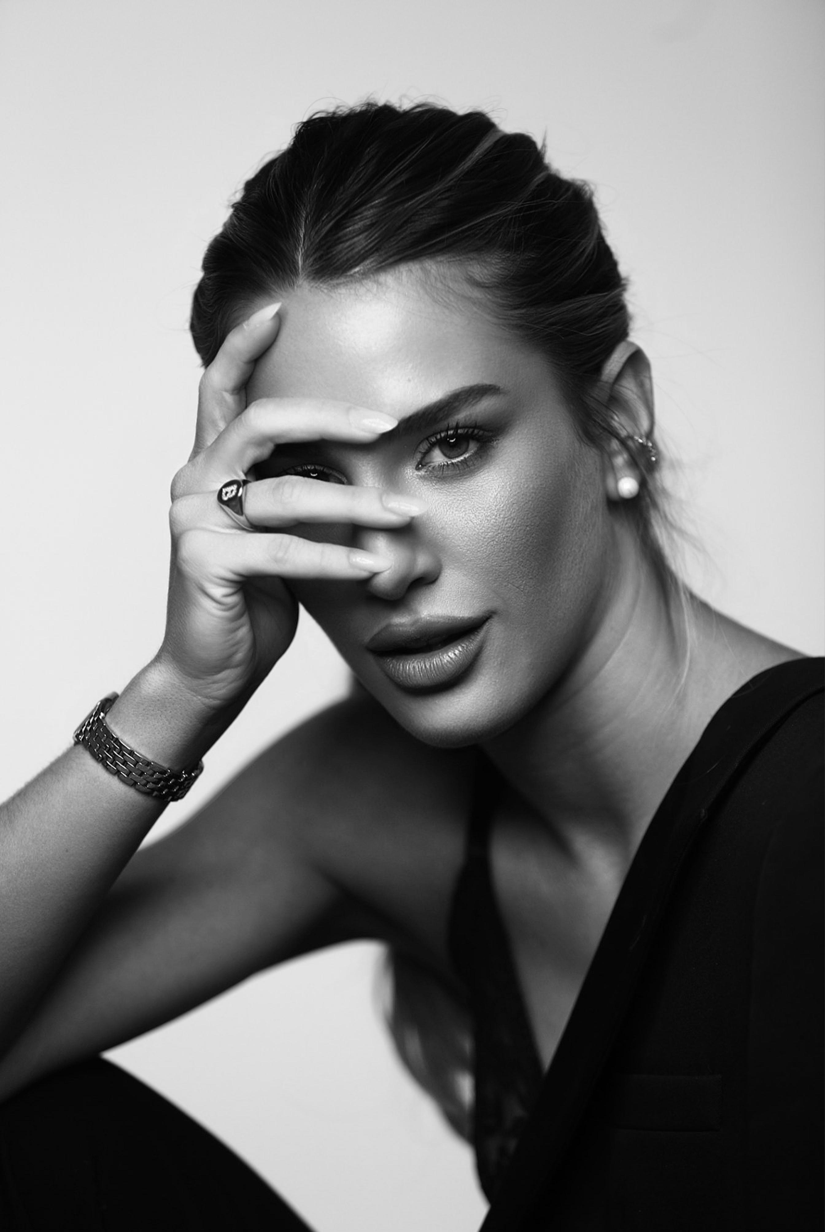 Betina - editorial photography